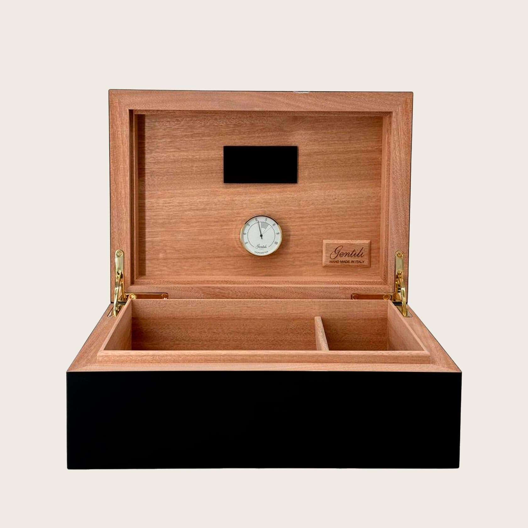 Gentili Humidor SV 50 Black Cuban Woman