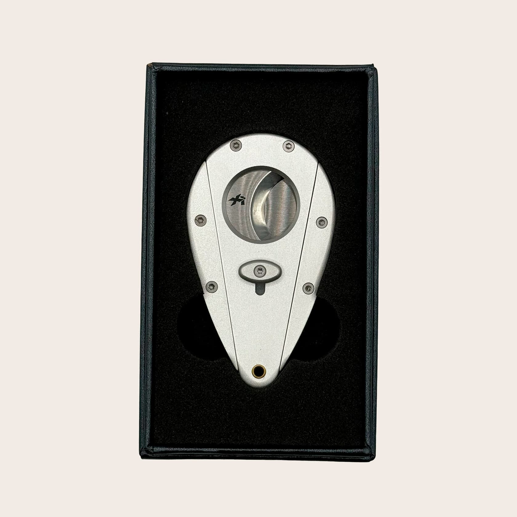 Xi1 Cutter, Silver w/ Silver Blades